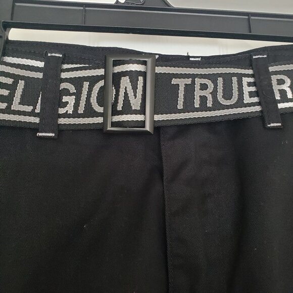 True Religion Belted Logo Cargo Shorts Flap Back Pockets Jet Black Size 33 NWT - Picture 9 of 10